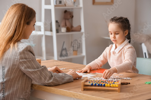 Little girl with autistic d...