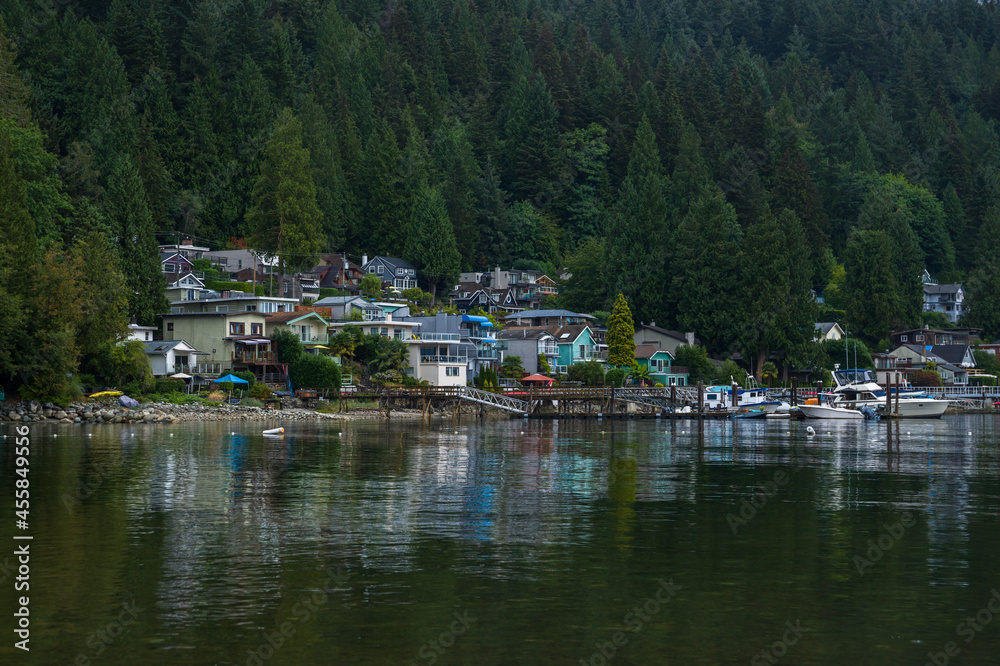 Obraz premium boats on the river