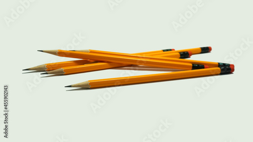 노란 연필 몇자루 yellow pencils photo