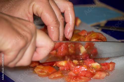 Troceando tomate