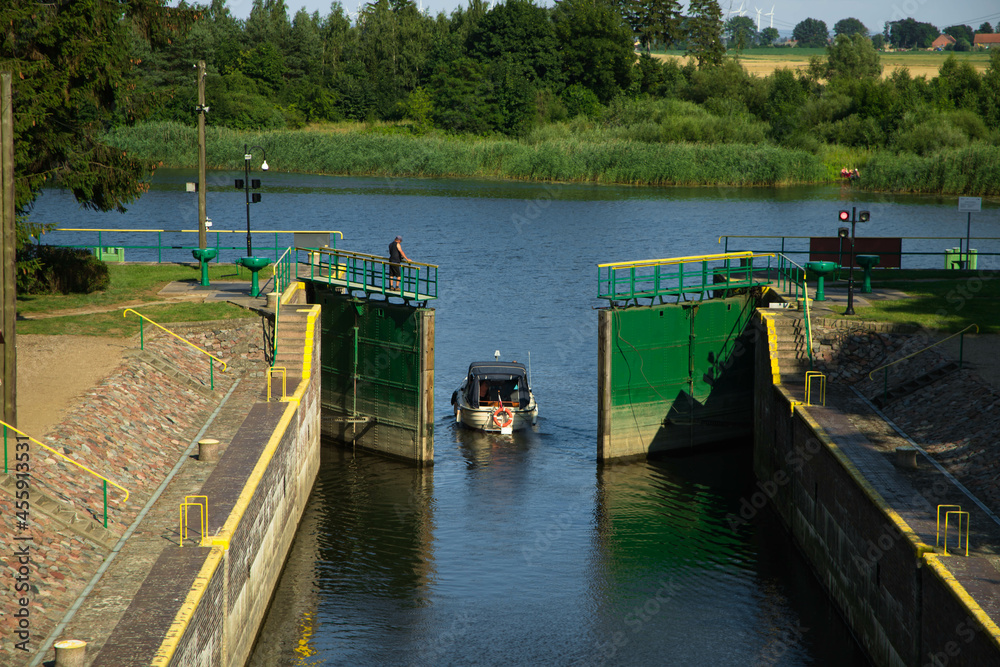 Fototapeta premium You will pass the motorboats through the Gdańsk Głowa lock 
