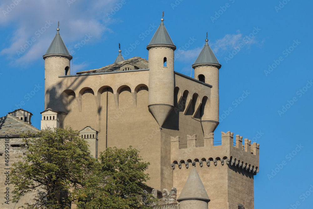 Particolare del Castello di Saint Pierre, detto anche Castello delle Fate.