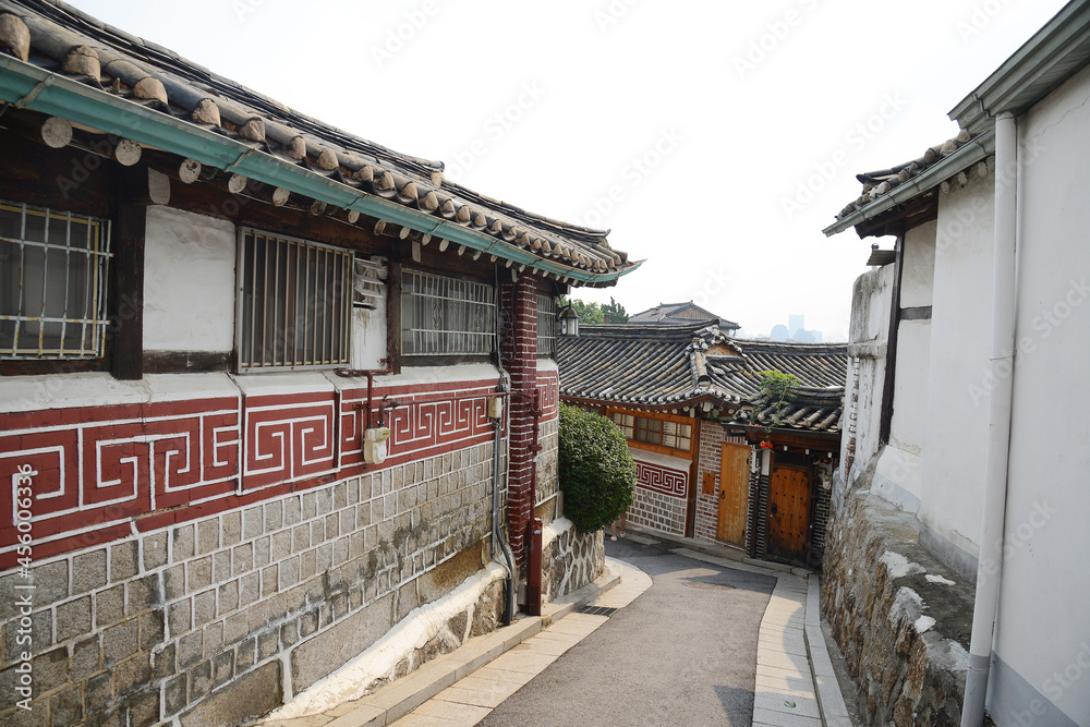 Naklejka premium Korean Old town