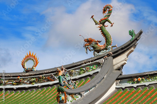 Canvas Print Traditional Chinese Dragon Decoration of  the ancient Thian Hock Keng Temple in