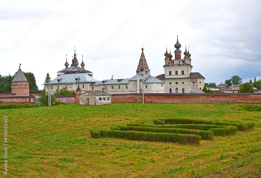 The Mikhailo-Arkhangelsk Monastery in Yuriev-Polsky was founded at the beginning of the XIII century by Prince Svyatoslav. The existing temples belong to the XVII century. Russia, Yuryev, August, 2021