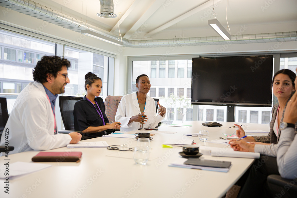 Obraz premium Business people in conference room meeting