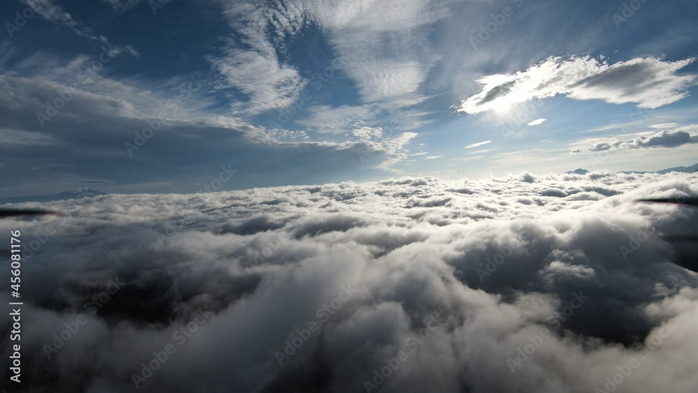 Obraz premium above the clouds