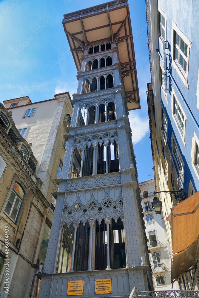 Fototapeta premium Vertical view from a low angle of the Elevador de Santa Justa, a national monument of Lisbon (Portugal)