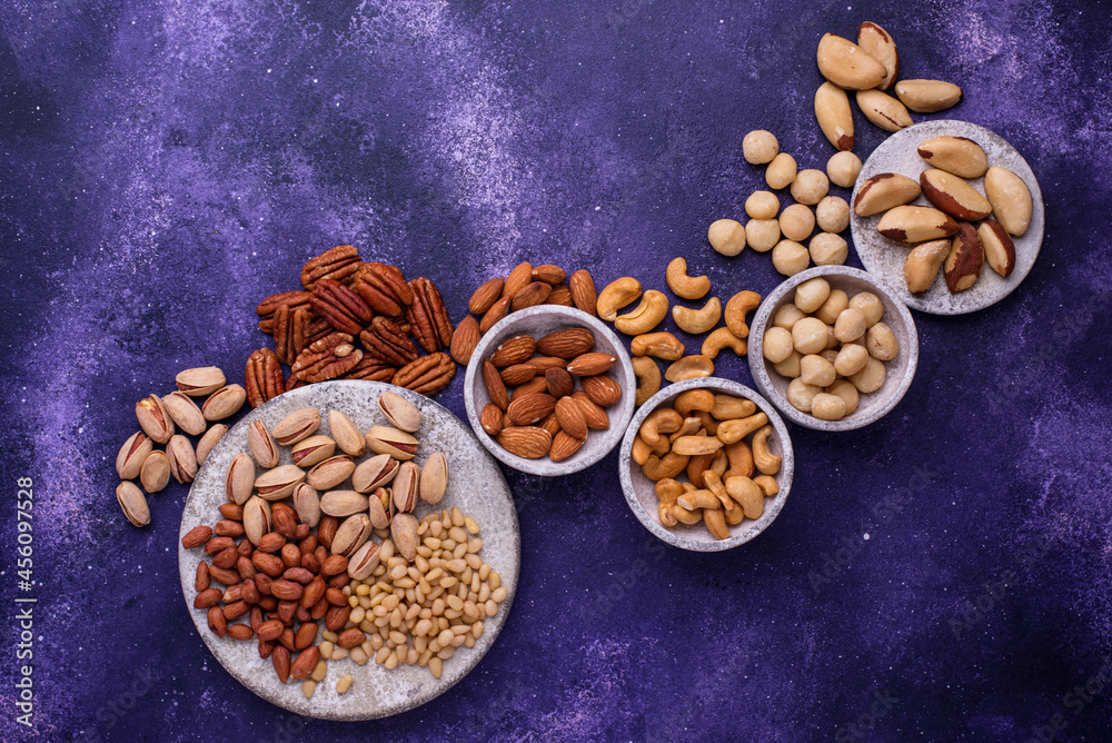 Almonds, pecan, macadamia, pistachio, and cashew Almonds, pecan, macadamia, pistachio, and cashew