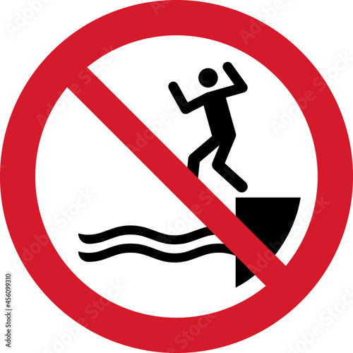 ISO 7010 P061 No jumping into water