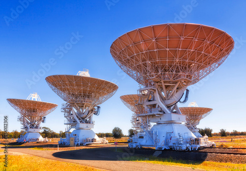 CSIRO narrabri 5 antennae photo