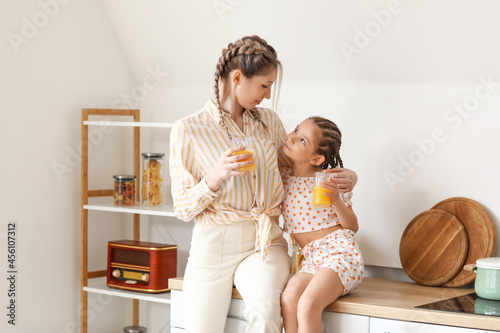 Little girl and her mother ...