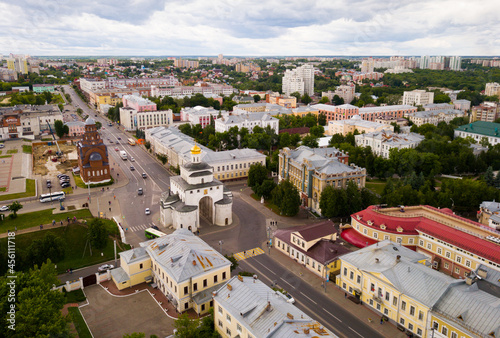 Schilderij op canvas Summer aerial view of city center and Golden Gate in Vladimir, Russia