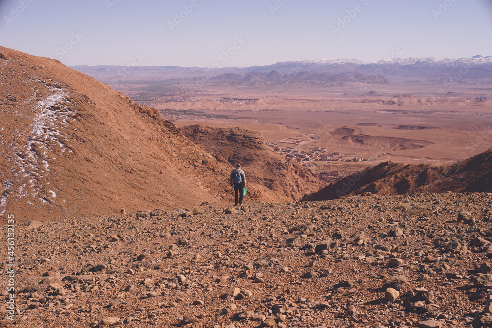 モロッコ ティネリール近郊トドラ渓谷の絶景