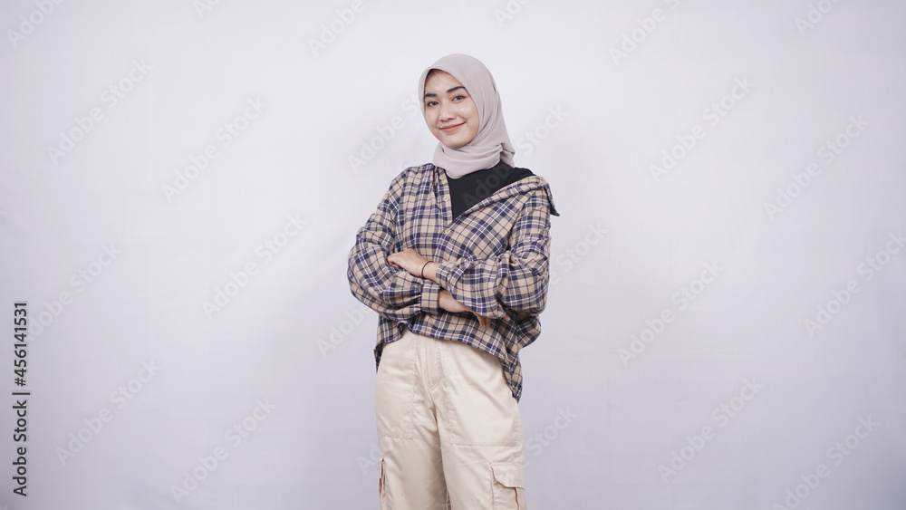 Fototapeta premium young asian woman casual style with smiling face isolated on white background