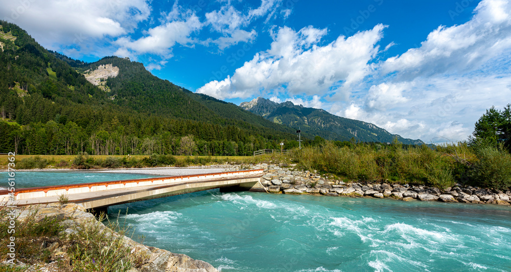 Fototapeta premium Die Geschiebefalle am Lech in Hornberg, Tirol