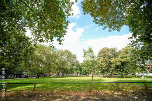 Fototapeta Naklejka Na Ścianę i Meble -  London- Parsons Green, a public open green space which the area and London underground station is names after.  