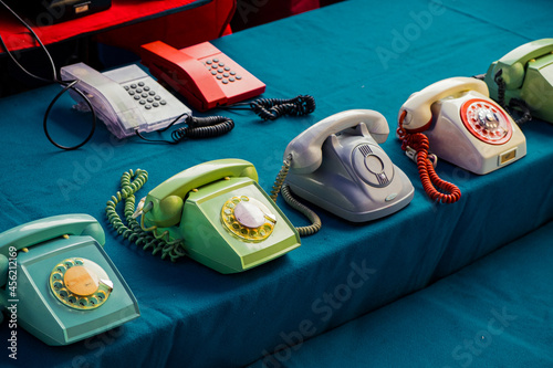 Cuadro en lienzo Old telephones of many colors, vintage, retro.
