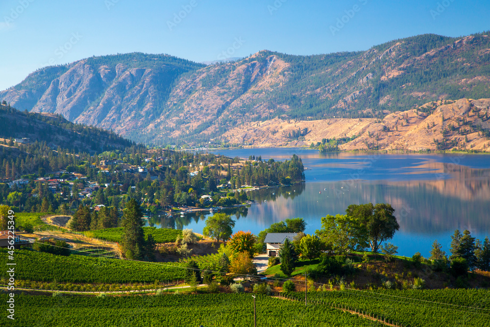 Fototapeta premium Skaha Lake Okanagan Falls Penticton British Columbia