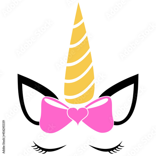 Unicorn head with bow and lashes