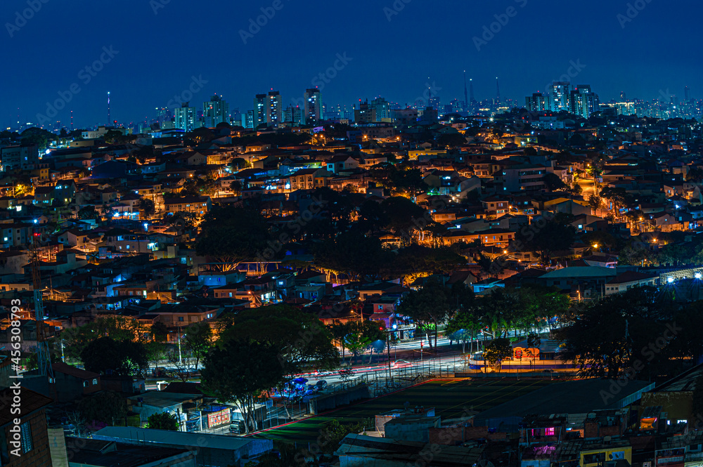 Fototapeta premium night view of the city