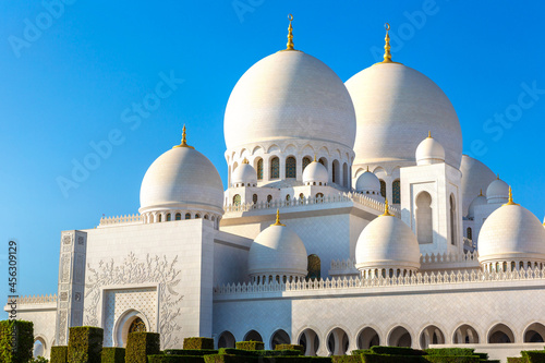 Sheikh Zayed Grand Mosque in Abu Dhabi