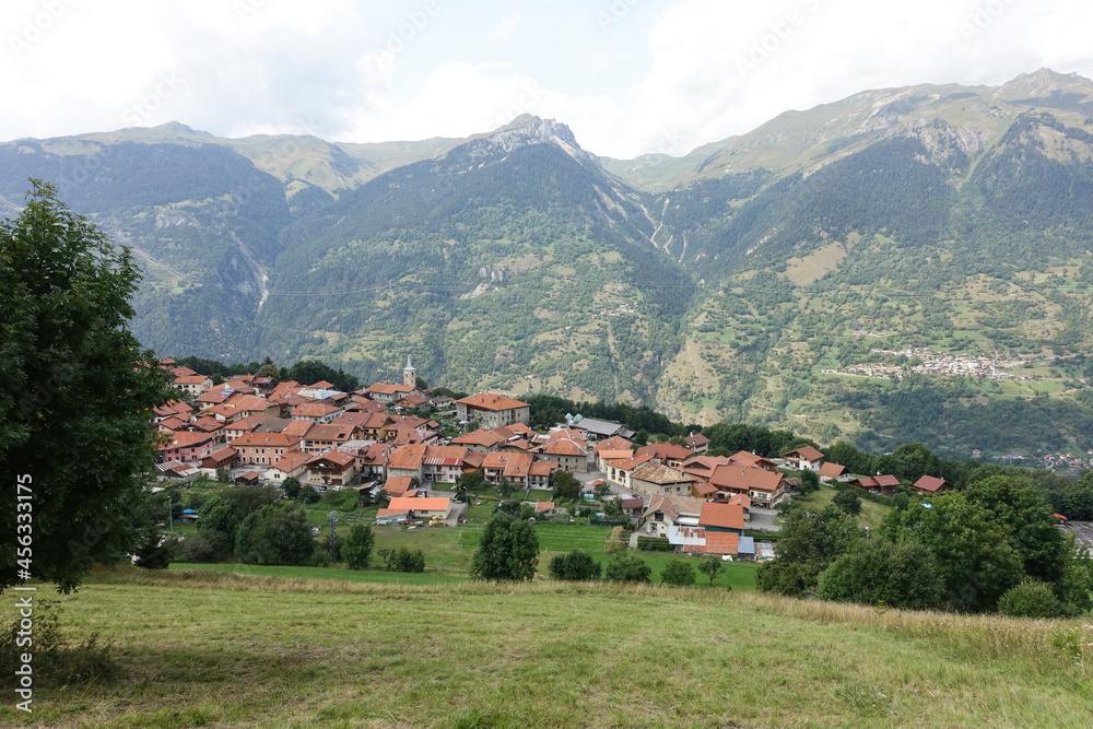 Village de Longefoy en Savoie