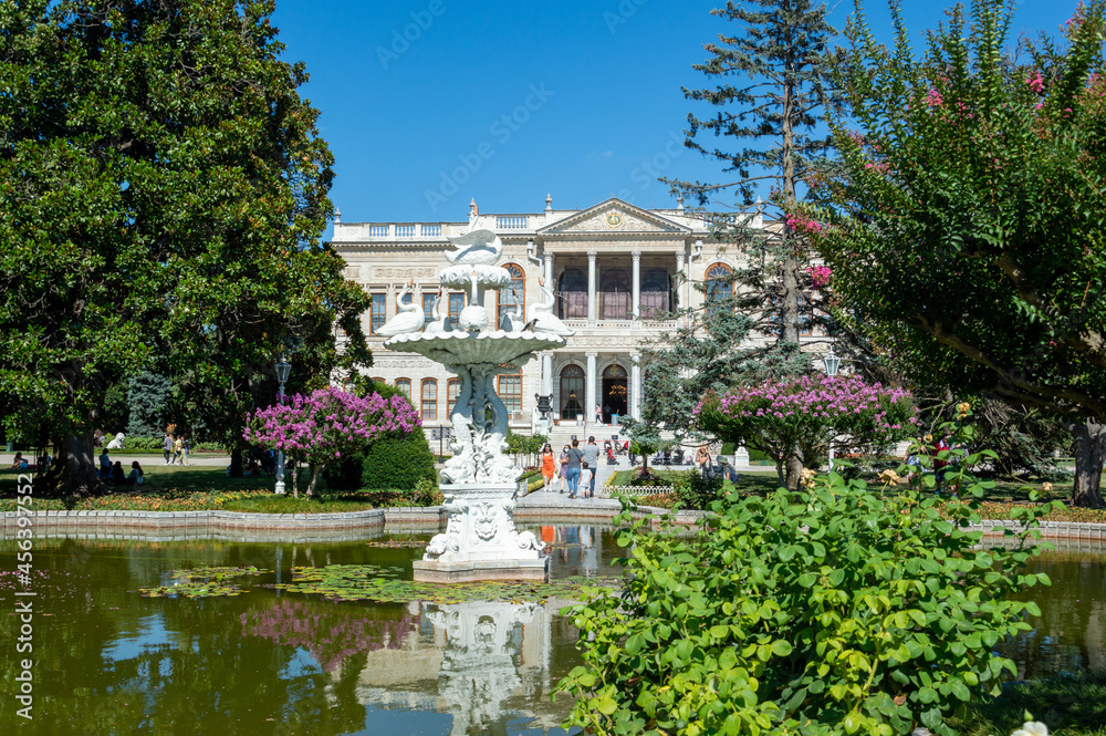 dolmabahce palace