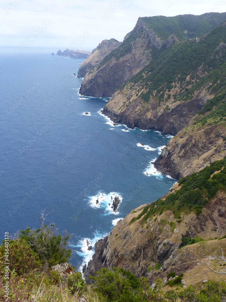 Scogliera a Ribeira Seca a Madeira in Portogallo. Scogliera a Ribeira Seca a Madeira in Portogallo.