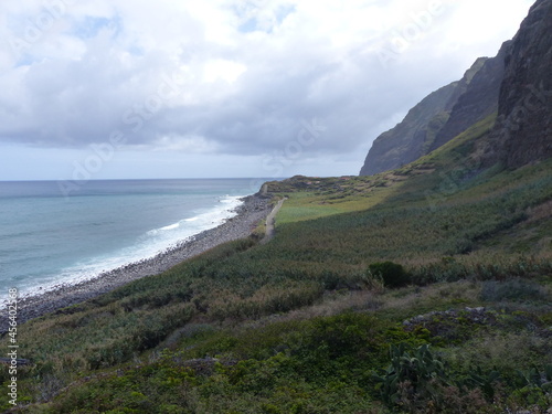 Wallpaper Mural Costa selvaggia nell'isola di Madeira in Portogallo Torontodigital.ca