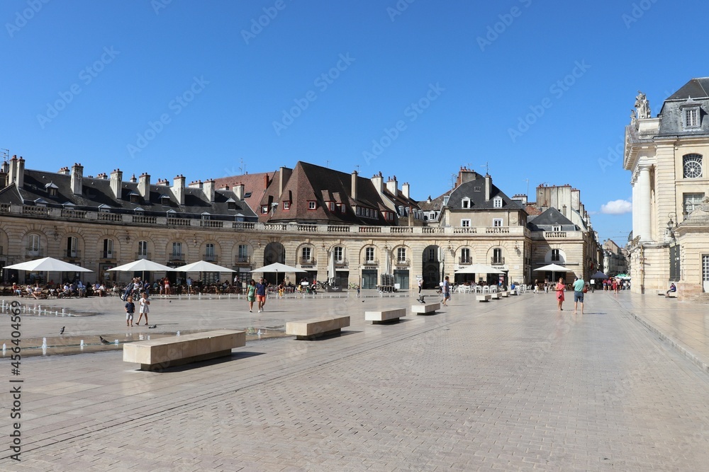 Place de la libération, anciennement place royale, ville de Dijon, departement de la Cote d'Or, France