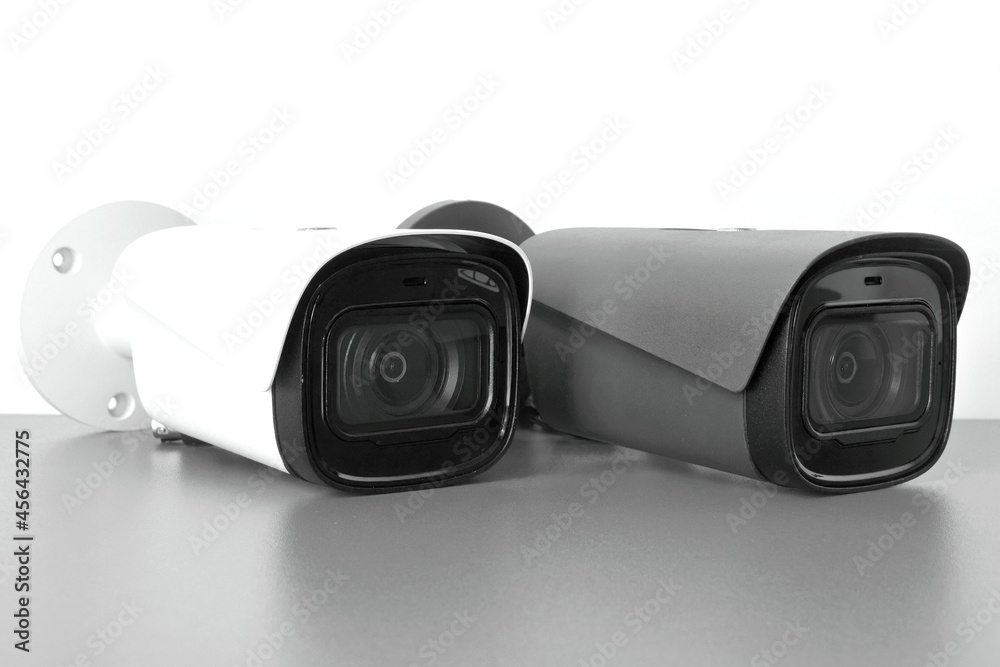 Kamery do systemu monitoringu CCTV - obrazy, fototapety, plakaty 