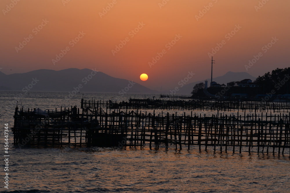 Obraz premium sunset on the beach