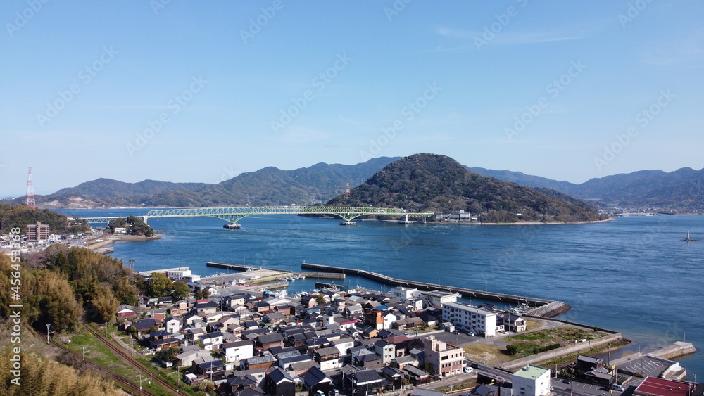 SDGs地球環境！日本の自然！山口県柳井市の街並みと瀬戸内海の風景