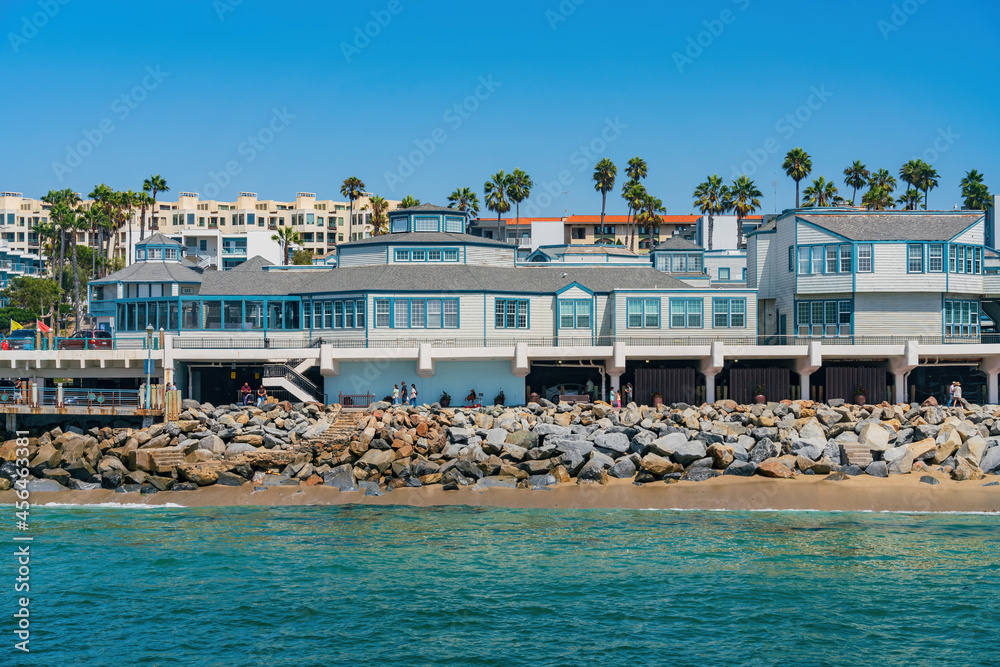 Sunny view of the Redondo Beach Pier