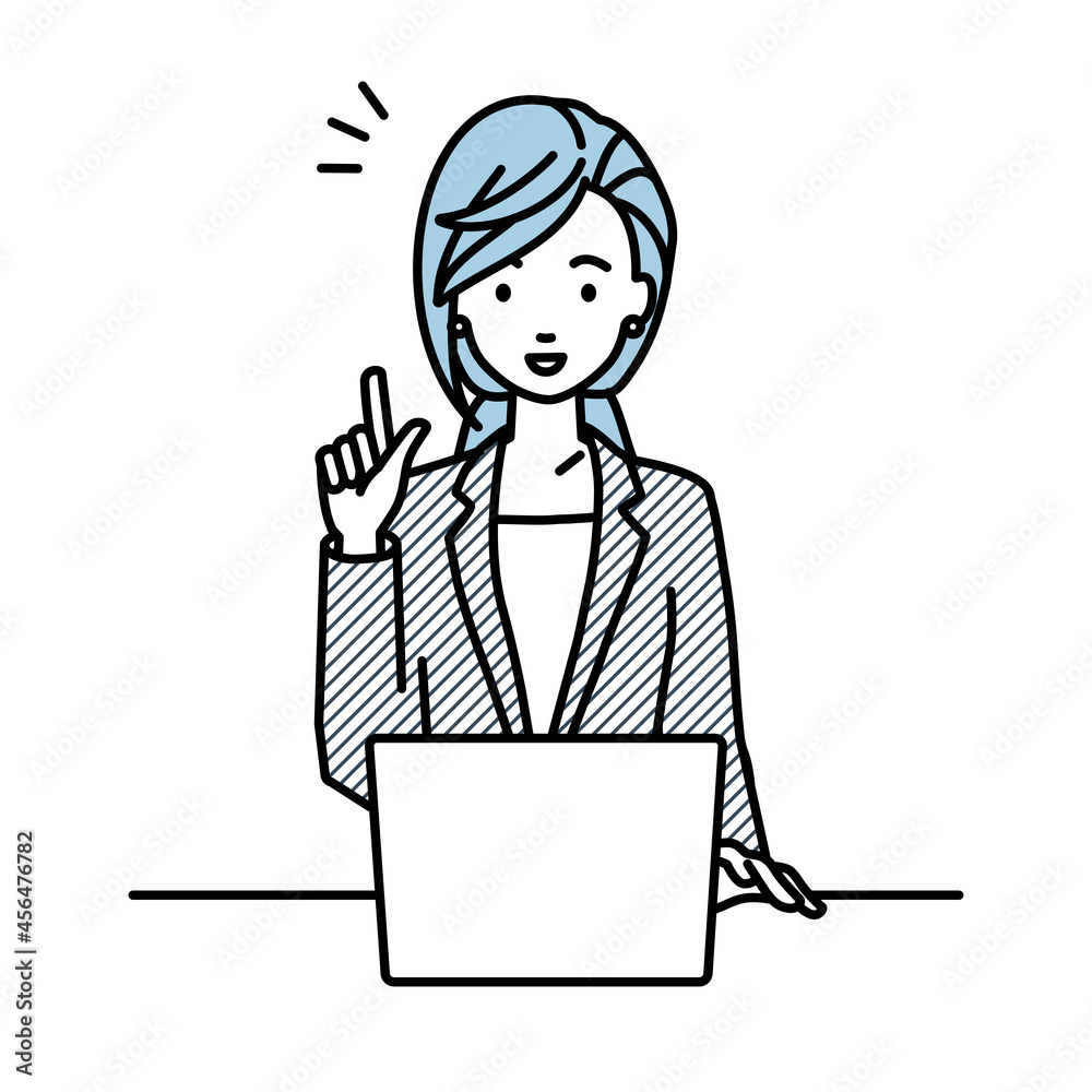 デスクで座ってPCを開いて何かひらめいたスーツの女性 デスクで座ってPCを開いて何かひらめいたスーツの女性