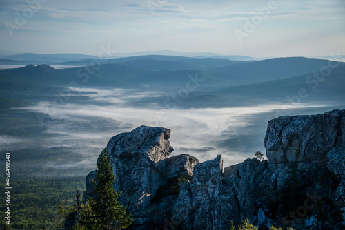 Fototapeta Naklejka Na Ścianę i Meble -  mountains in the morning