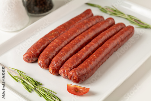 Frische Merguez Bratwürstchen / Lamm Bratwürstchen