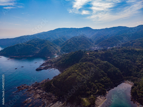 海の山