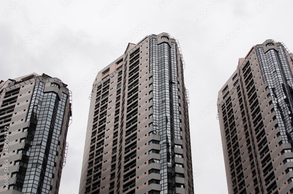 Fototapeta premium Three skyscrapers in Bangkok