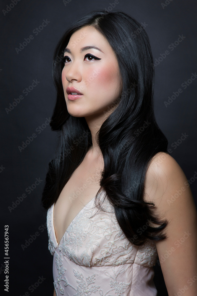 Naklejka premium Portrait of woman wearing white top