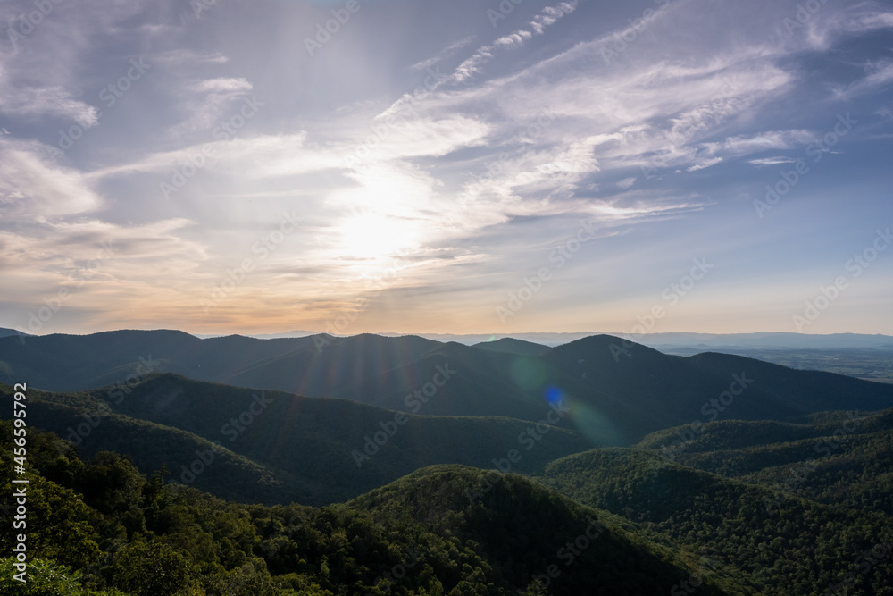 Obraz premium Shenandoah Mountains and Brightly Lit Sky