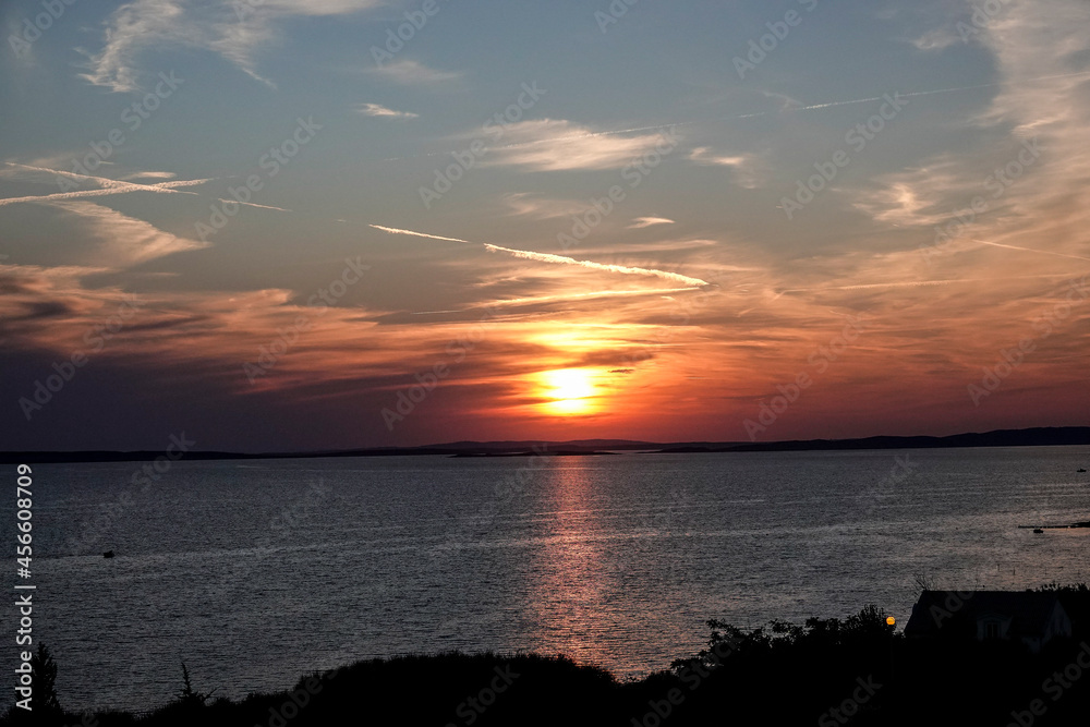 Naklejka premium wonderful sunset in croatia at the bay