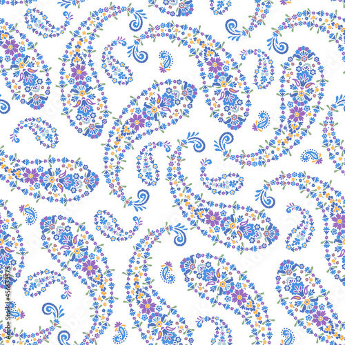 Seamless na pattern of paisley material 