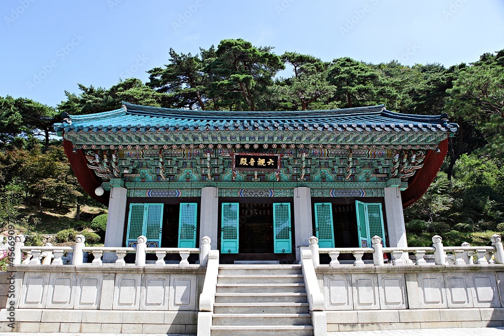 Obraz premium 한국사찰삼막사입니다