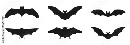 Bat silhouette set. Halloween symbol. Bat icon collection. Vector illustration.