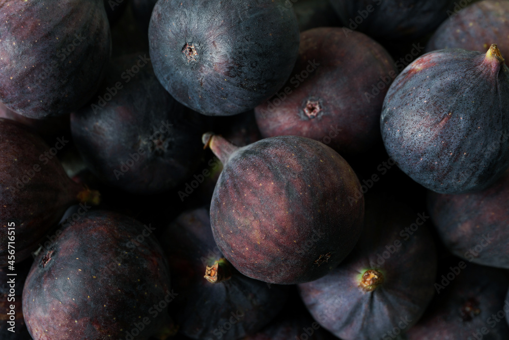 Obraz premium Ripe fig all over background, close up