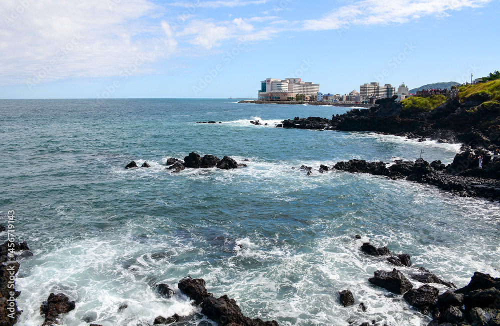 Fototapeta premium Beautiful seascape in Jeju Island, South Korea