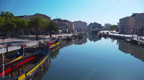 Aveiro, Canal Central com os barcos moliceiros tipicos, Rossio a zona dos  belos exemplares da arquitetura da arte nova photo
