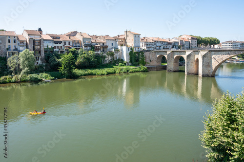 Le pont des Cieutats sur la rivière Lot, Villeneuve sur Lot, Lot et Garonne, Sud ouest